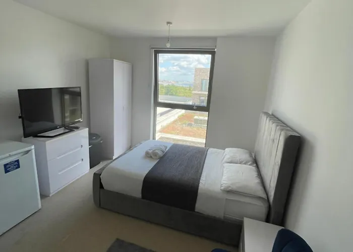 Riverside Rooms And Apartments